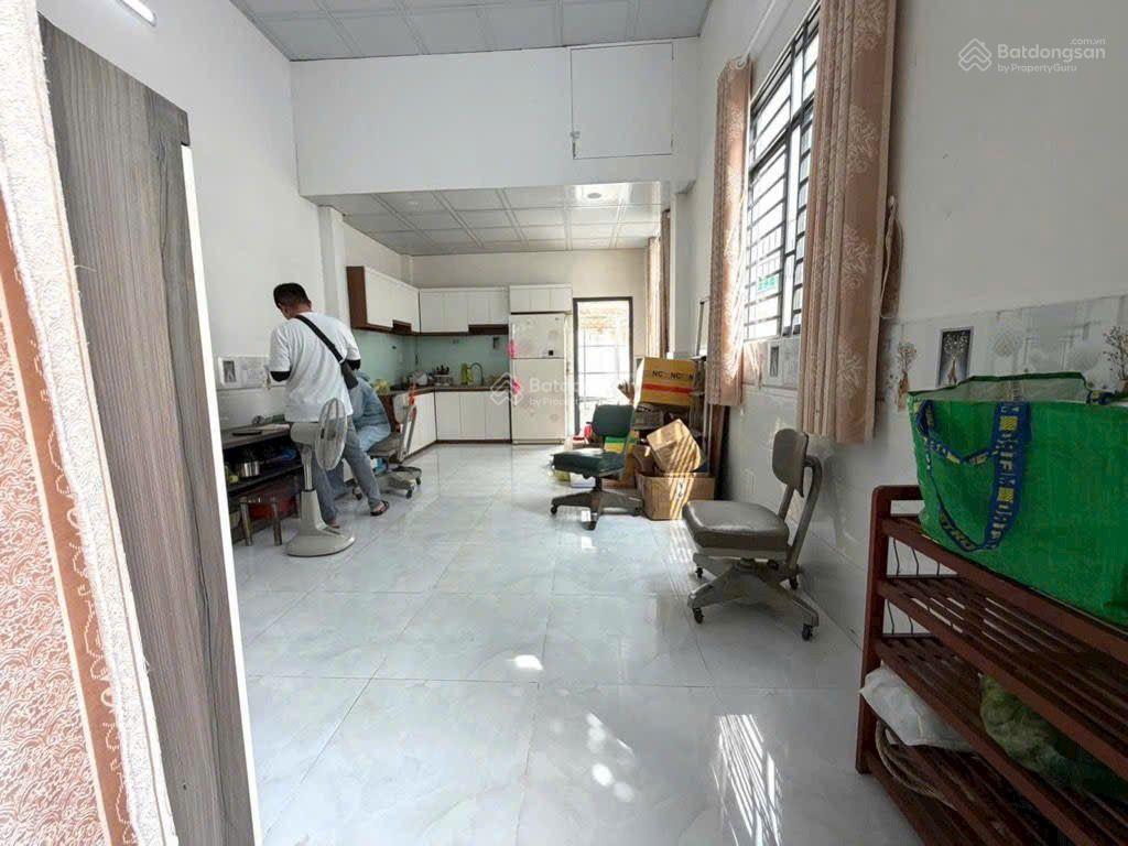 95m2 shr 5tỷ390 nhà trong kdc đồng bộ đường nhựa 8m ô tô tránh full thổ cư