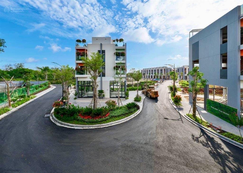 Nhà phố giá 8,2 tỷ eco village saigon river nhơn trạch đồng nai,  0963 552 ***