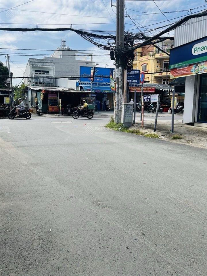Hàng thơm, nhà 3 tầng, đường an dương vương, ngay võ văn kiệt, bình tân, hẻm 6m, 9x10, giá 7 tỷ hơn