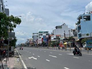 Bán tòa nhà, mặt tiền đường phú định, quận 8, ngay nguyễn văn luông, 1 hầm 6 tầng có thang máy 8x25