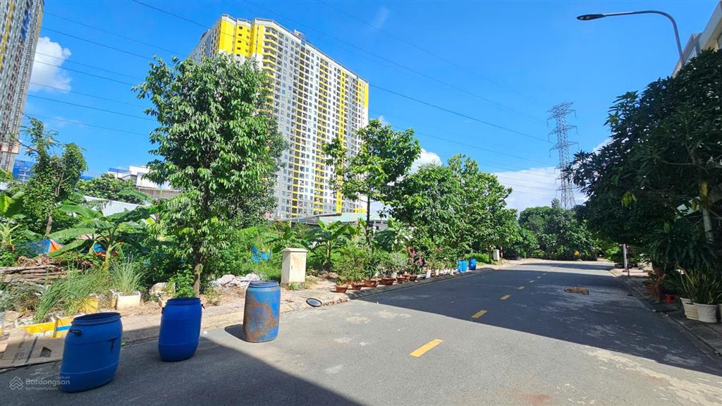 Bán đất vị trí vàng đường thống nhất 100m gần làng đại học quốc gia tp. hcm 200m, đông hòa tp.dĩ an