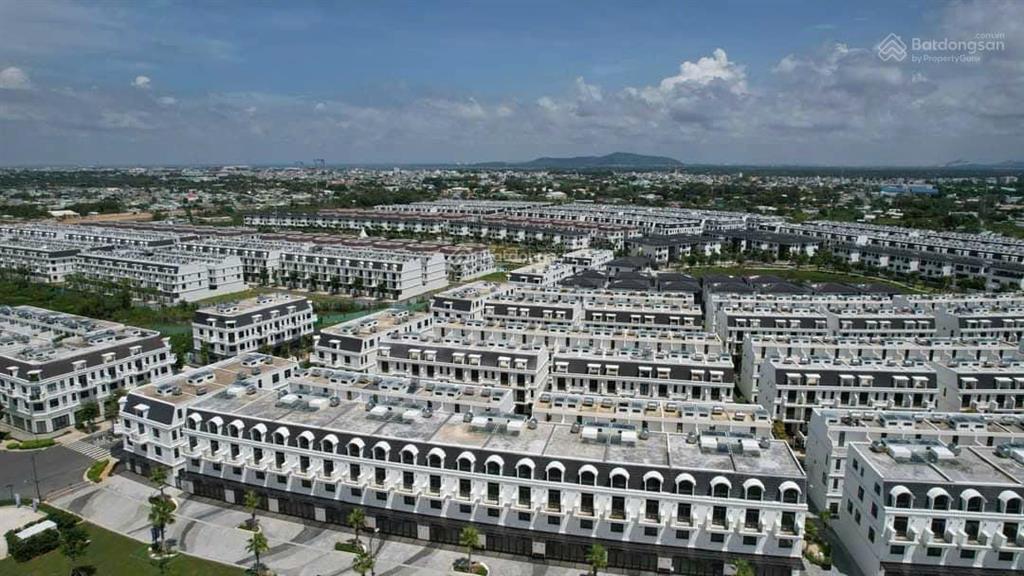 Sẵn sổ hồng liên kế la vida công chứng sang tên ngay.  0369 909 ***