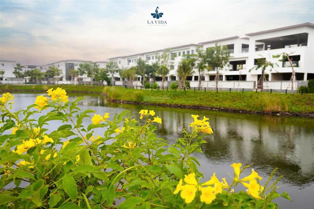 Sẵn sổ hồng liên kế la vida công chứng sang tên ngay.  0369 909 ***