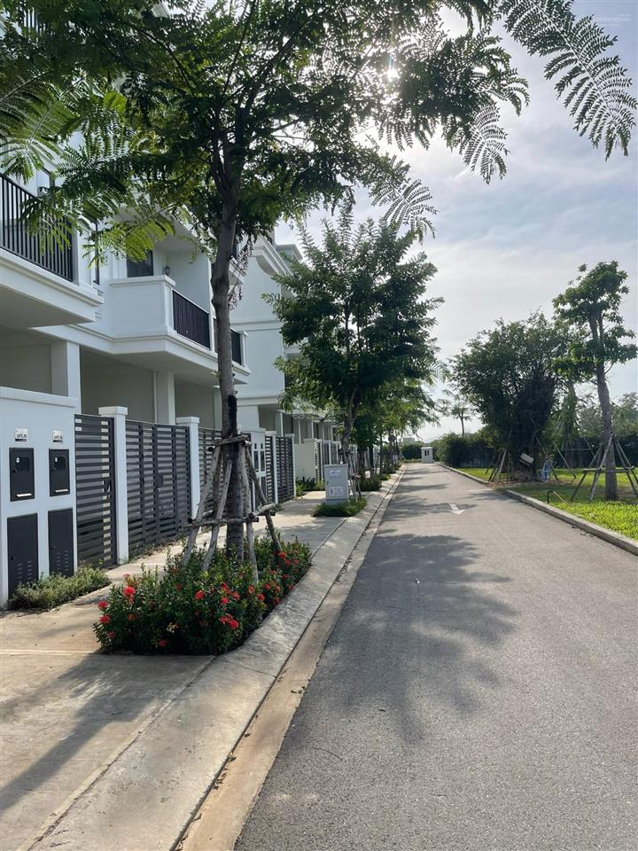 Sẵn sổ hồng liên kế la vida công chứng sang tên ngay.  0369 909 ***