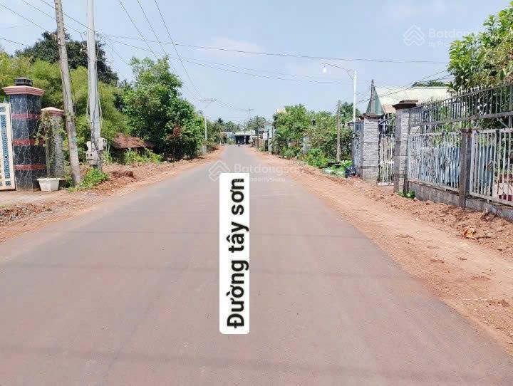 Chính chủ bán 1000m2 đất mặt tiền đường nhựa thị trấn thanh bình, huyện bù đốp, bình phước.