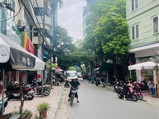 Tôn đức thắng  mặt ngõ thông ô tô tránh  kinh doanh sầm uất  8 tầng thang máy