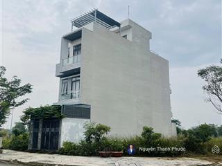 Kẹt tiền bán lỗ 600 triệu nền 100m2 mặt tiền đường 18m giá 2 tỷ, bao sang tên công chứng ngay