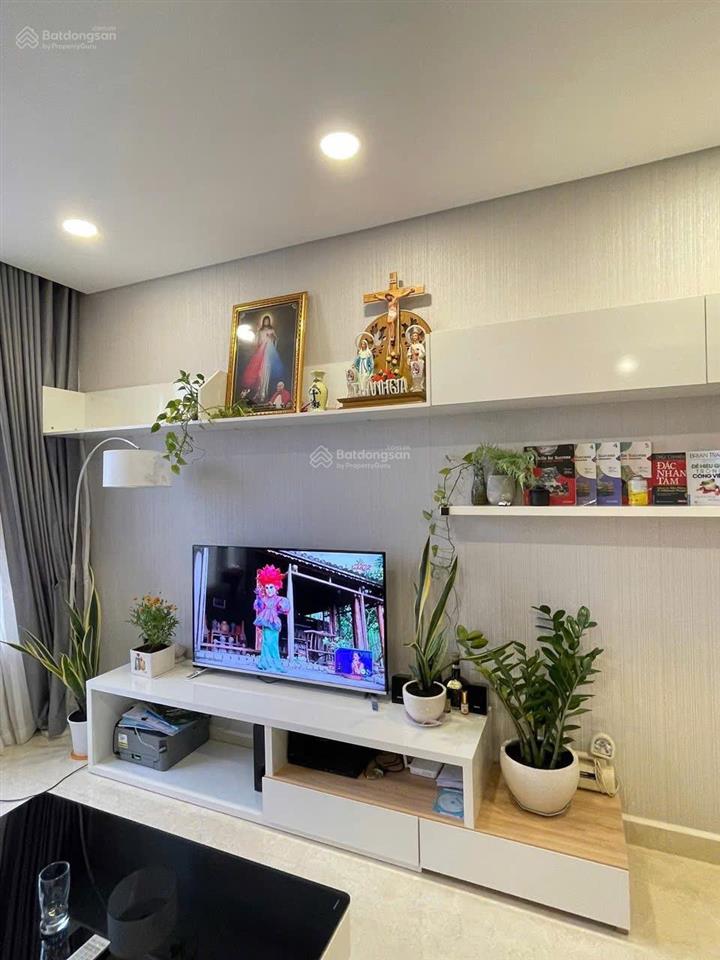 Căn hộ golden star mới full nội thất lầu cao. xem nhà 0938 001 ***