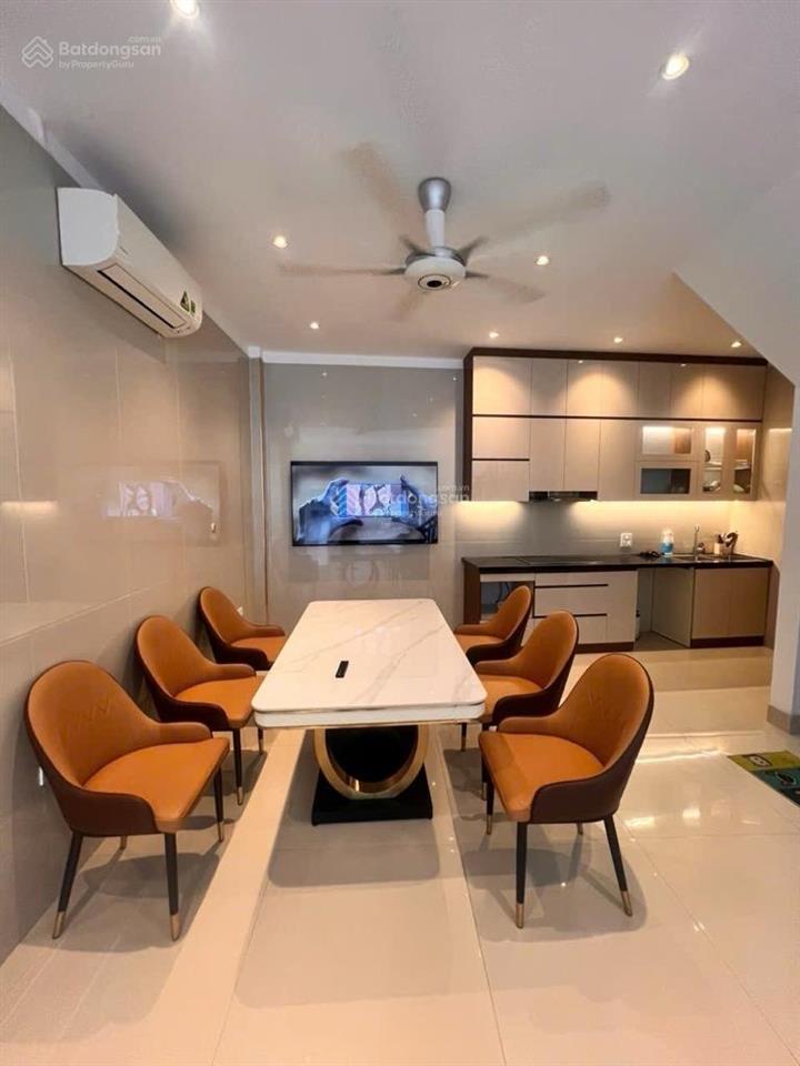 Một góc bình yên ở việt hưng nhà 72m, 5 tầng,thang máy,ngõ ô tô thông ,không gian sống dịu êm