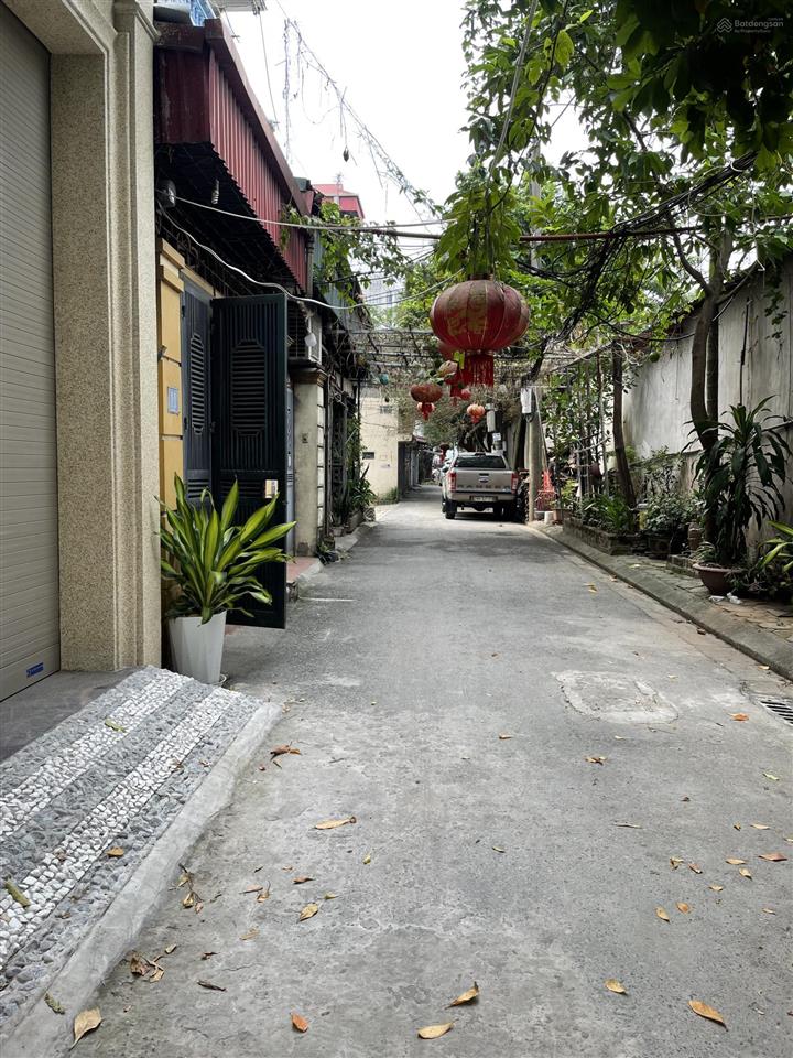 Một góc bình yên ở việt hưng nhà 72m, 5 tầng,thang máy,ngõ ô tô thông ,không gian sống dịu êm