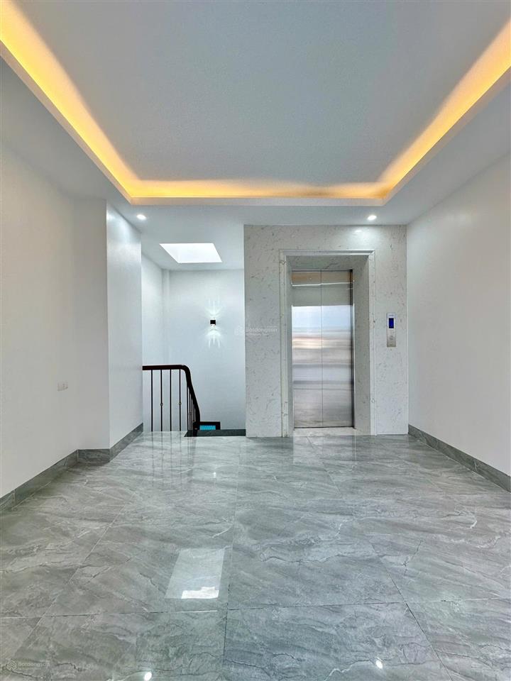 Sang trọng & chuẩn mực nhà phố hồng tiến 55m 7 tầng garẩ,thang máy.nội thất cao cấp