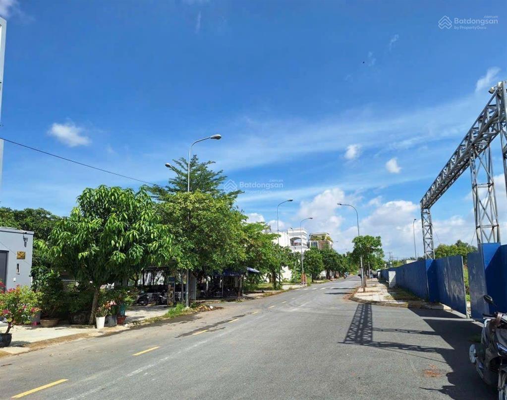 Gấp bán đất 100m2 kdc đào sư tích, cạnh phú mỹ hưng, 6.8 tỷ, xây tự do