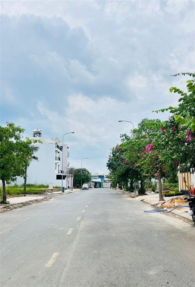 Đất nền 98m2, đào sư tích, 6 tỷ, sổ riêng, xây tự do