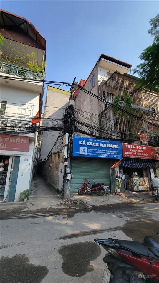 Bán đất trung kính lô góc, hai vỉa hè , ngõ ô tô tránh, kinh doanh, dt 51m, mt 4 m, 18 tỷ