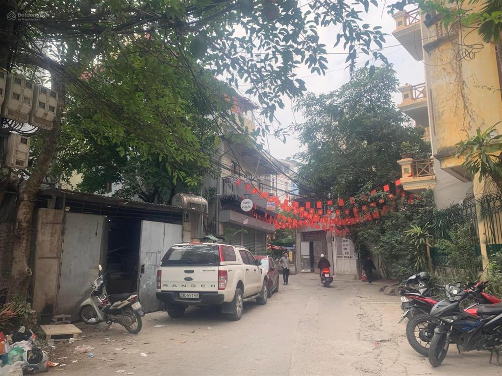 Bán tòa nhà 8 tầng mặt ngõ ô tô tránh, thông khắp nơi tại trung kính cầu giấy 78 m  mt 7.2 m