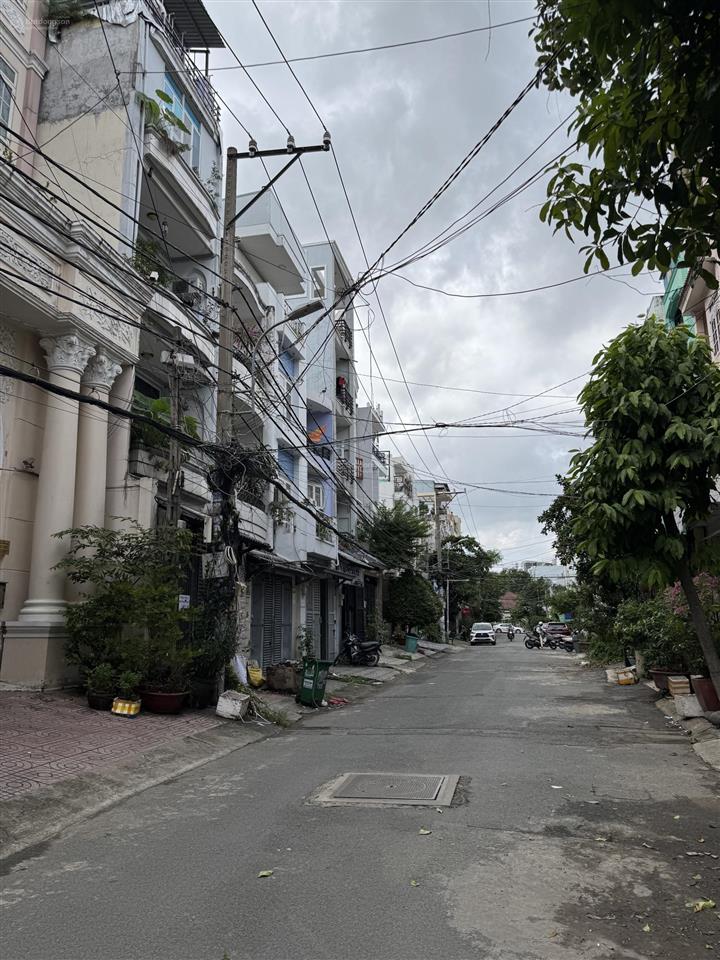 Bán nhà hai mặt tiền nguyễn văn thương 4,5m x 20m. kết cấu 2 lầu  giá 14,7 tỷ