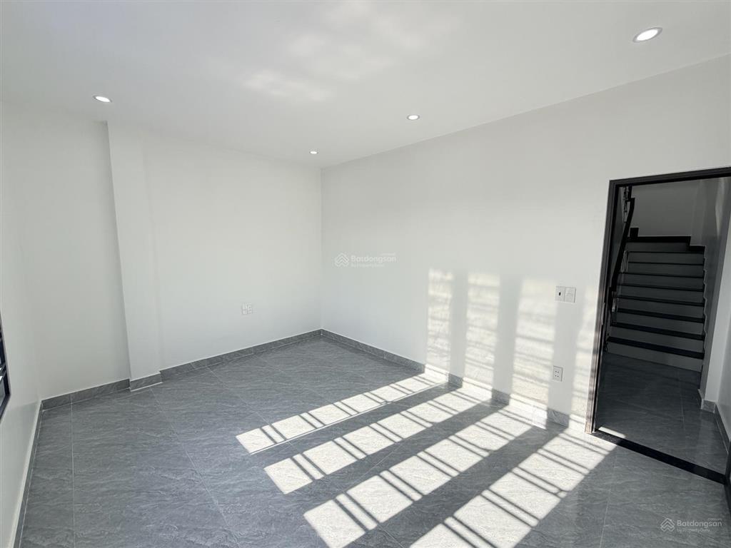 Mr. tuấn nhà 3 tầng độc lập tại xích thổ, hồng thái diện tích 50.4m2 giá chỉ 1,9 tỷ