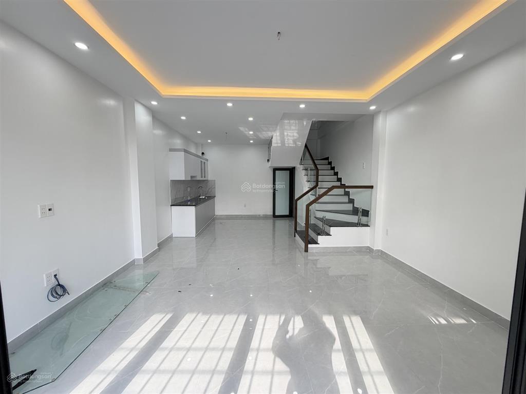 Mr. tuấn nhà 3 tầng độc lập tại xích thổ, hồng thái diện tích 50.4m2 giá chỉ 1,9 tỷ