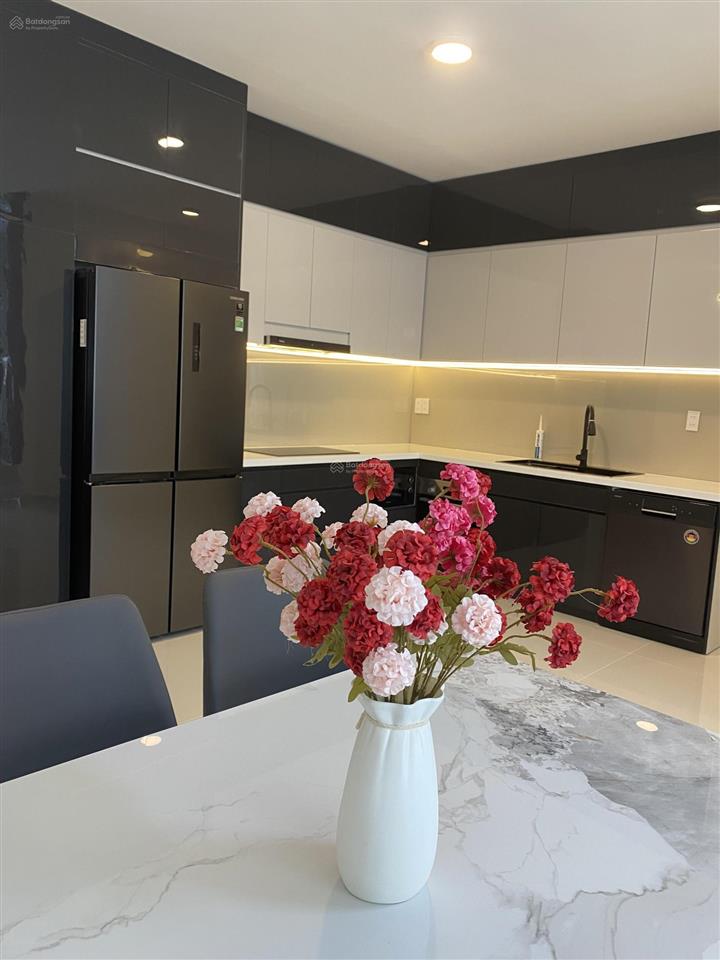 Chính chủ bán căn hộ chung cư sky garden ii, 6,55 tỷ, 88m2, 3pn, 2wc, tân phong, q7, hcm