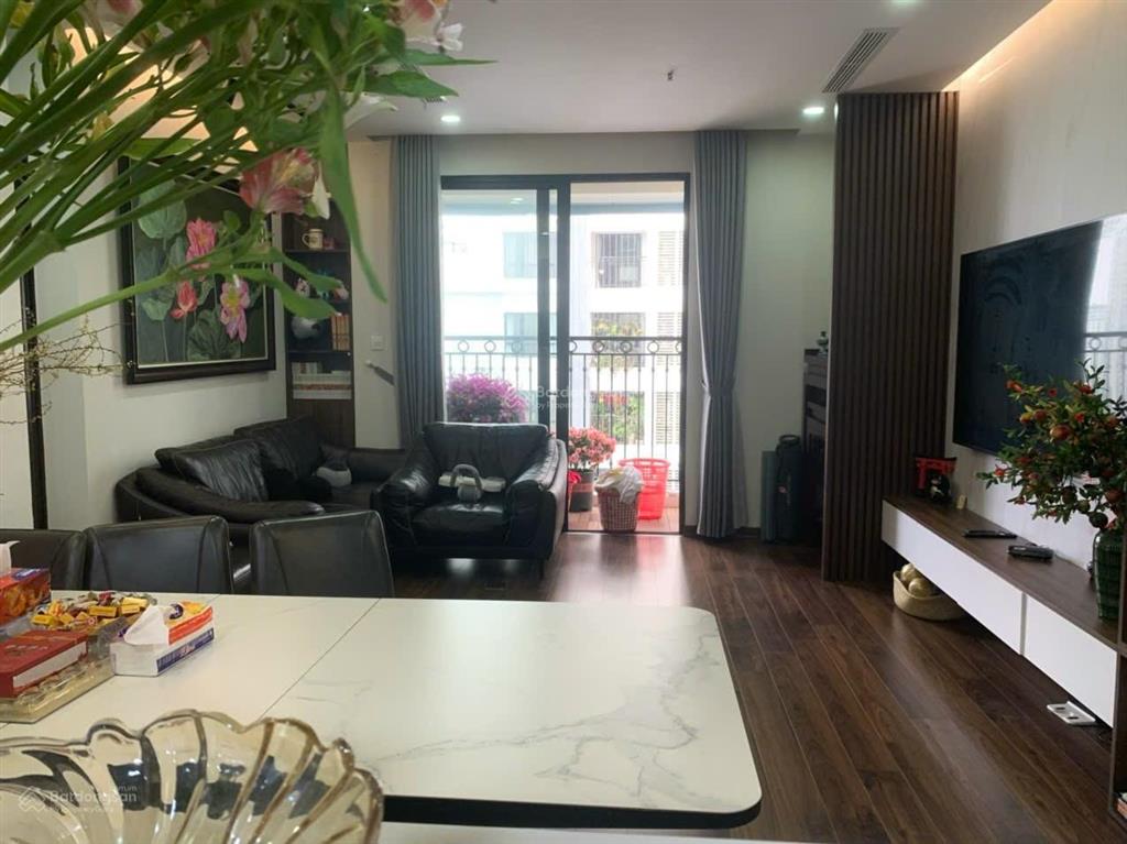 Bán nhanh căn hộ 3 pn góc 110m2  có slot ô tô tại times city view cầu vĩnh tuy, tầng trung đẹp