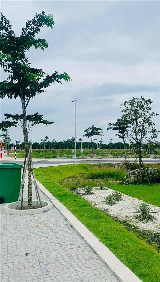 Chủ ngộp cần bán gấp nền 5x18m = 90m2 sổ hồng riêng, giá 1tỷ350 thuộc gđ 1 của dự án dragon pearl