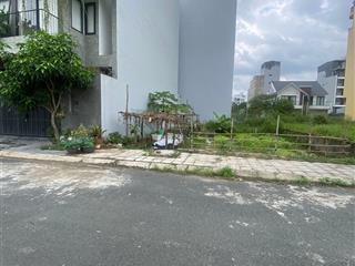 Lô đất dt 58m2, mt 4,4m, vị trí sau lưng đường 20m, hướng đông, vị trí trung tâm của khu 25ha