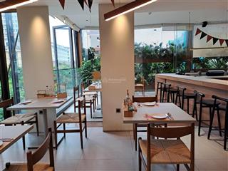 Nhà mặt phố lạc long quân  vị trí vàng sinh lời cao diện tích 115m2 mặt tiền 9.5m