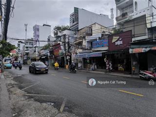 Bán nhà mt phan văn trị  dt  5.2 x20m  vuông a4  nhà cũ tiện xây mới hầm + 6 lầu.