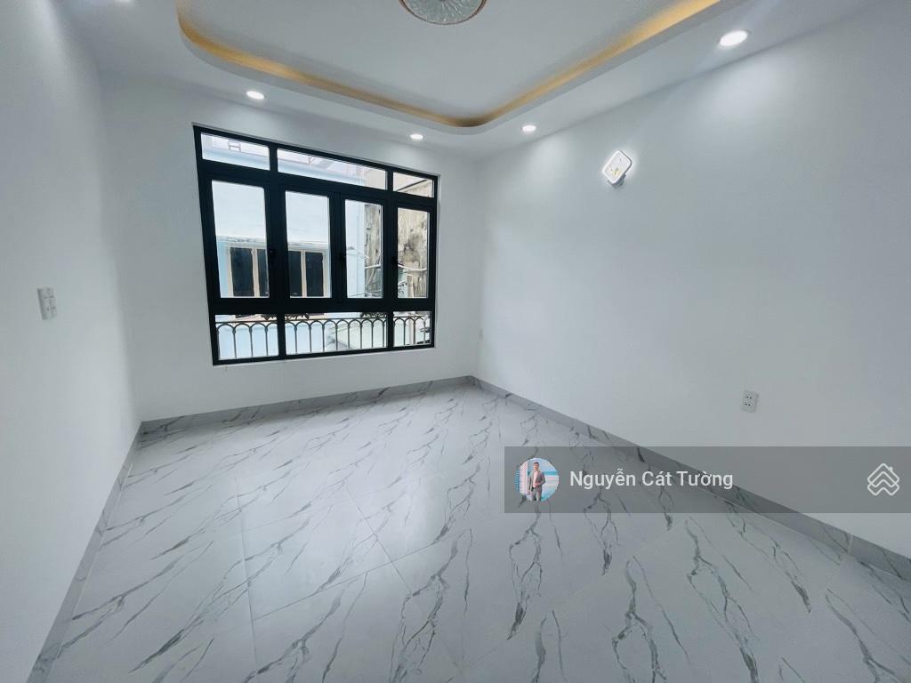 Bán nhà ngay 40 nguyễn văn đậu  4 tầng  nhà mới 100%  4 phòng ngủ  vừa ở vừa kinh doanh.