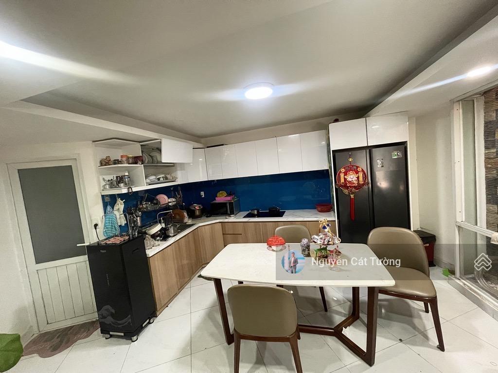 Bán nhà hoàng hoa thám, 5 tầng, hxh, nhà mới ở ngay, chdv dòng tiền 50tr/tháng