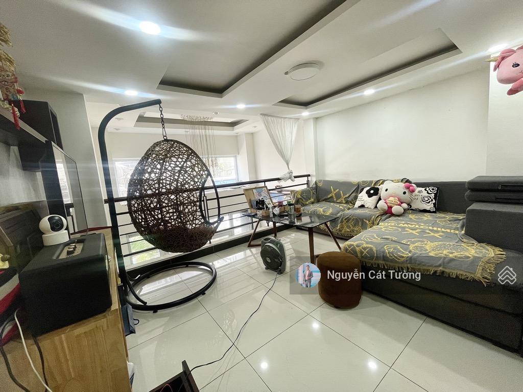 Bán nhà hoàng hoa thám, 5 tầng, hxh, nhà mới ở ngay, chdv dòng tiền 50tr/tháng