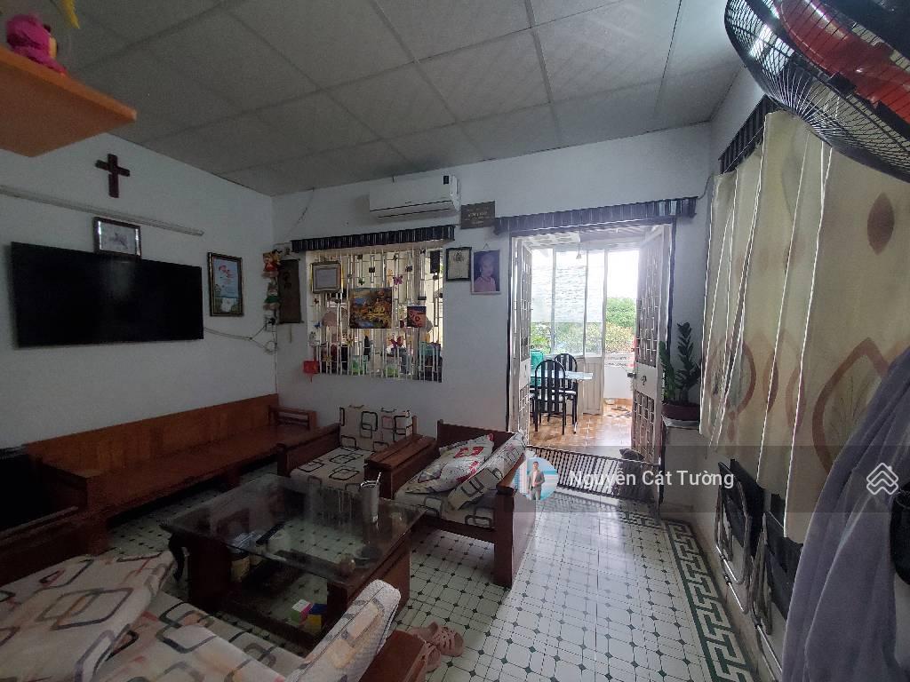 Bán nhà mặt tiền công viên phú nhuận trước nhà đường 12m  110m2  nhà 3 tầng xây mới hầm + 12 tầng