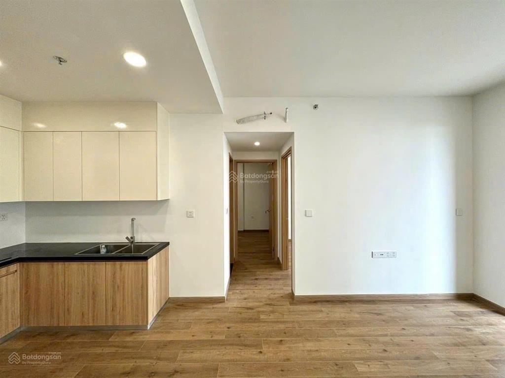 Bán gấp 61m2  2pn1wc phase 2 sổ sẵn giá chỉ 3,68 tỷ, view đẹp thoáng mát, nhà mới 100%, ht vay 70%