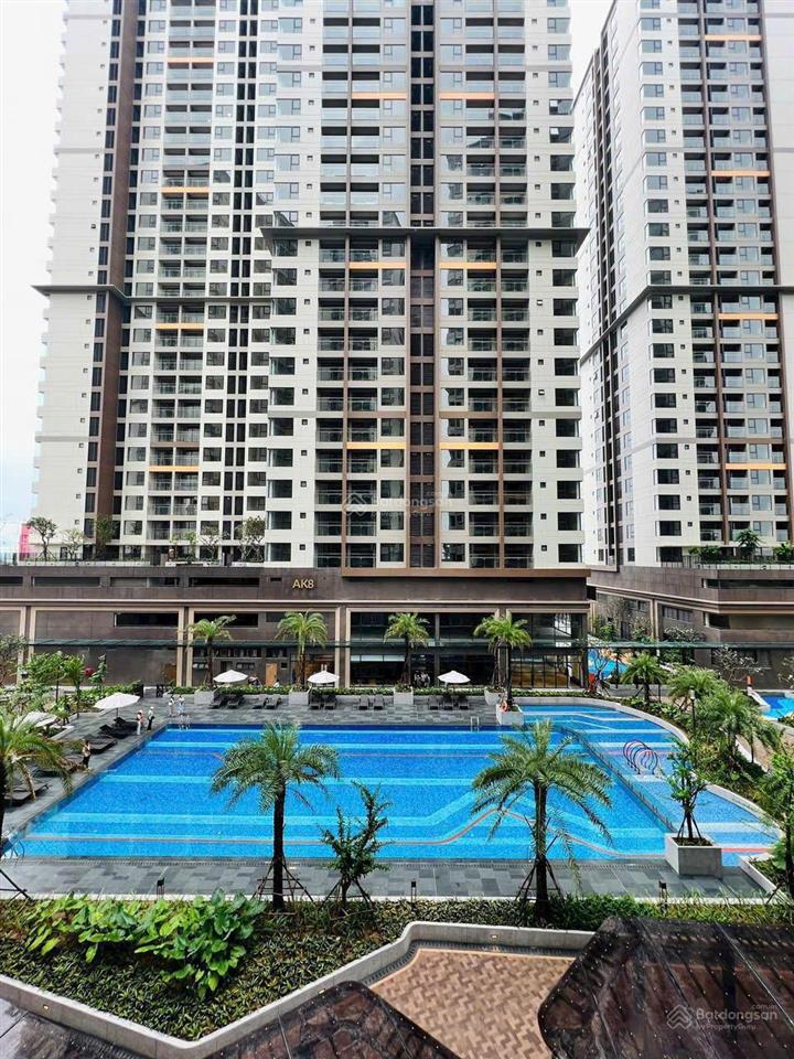Bán gấp 61m2  2pn1wc phase 2 sổ sẵn giá chỉ 3,68 tỷ, view đẹp thoáng mát, nhà mới 100%, ht vay 70%