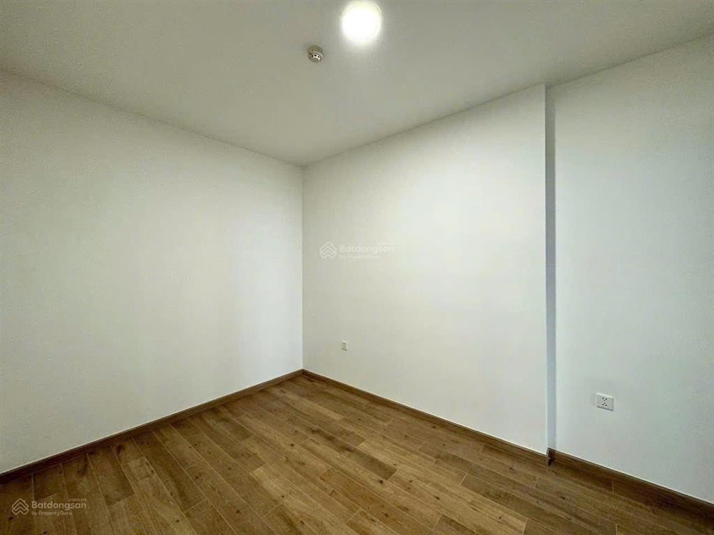 Bán gấp 61m2  2pn1wc phase 2 sổ sẵn giá chỉ 3,68 tỷ, view đẹp thoáng mát, nhà mới 100%, ht vay 70%