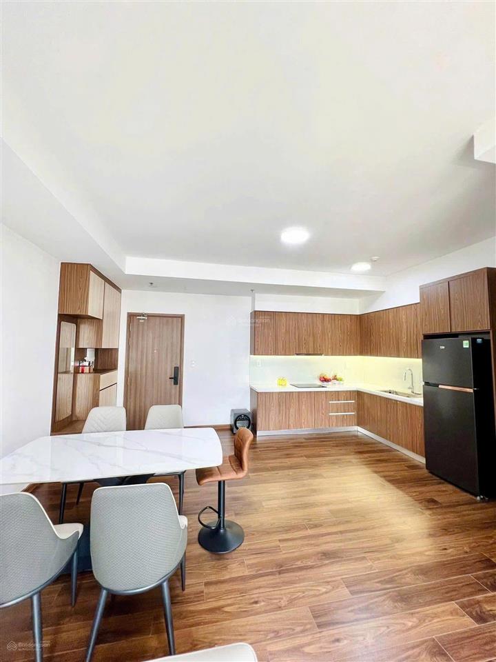 Bán gấp 3pn chỉ 5.350 tỷ 95m2 view đẹp thoáng, giá tốt thị trường, ht vay 70%.  0979 885 ***