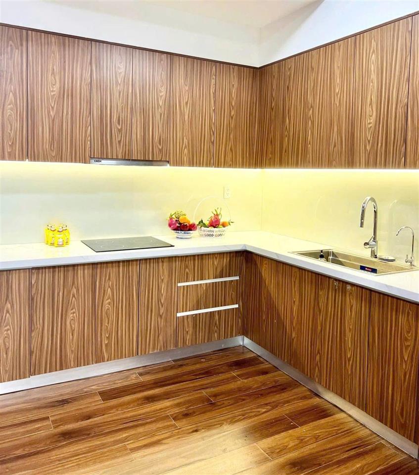 Bán gấp 3pn chỉ 5.350 tỷ 95m2 view đẹp thoáng, giá tốt thị trường, ht vay 70%.  0979 885 ***