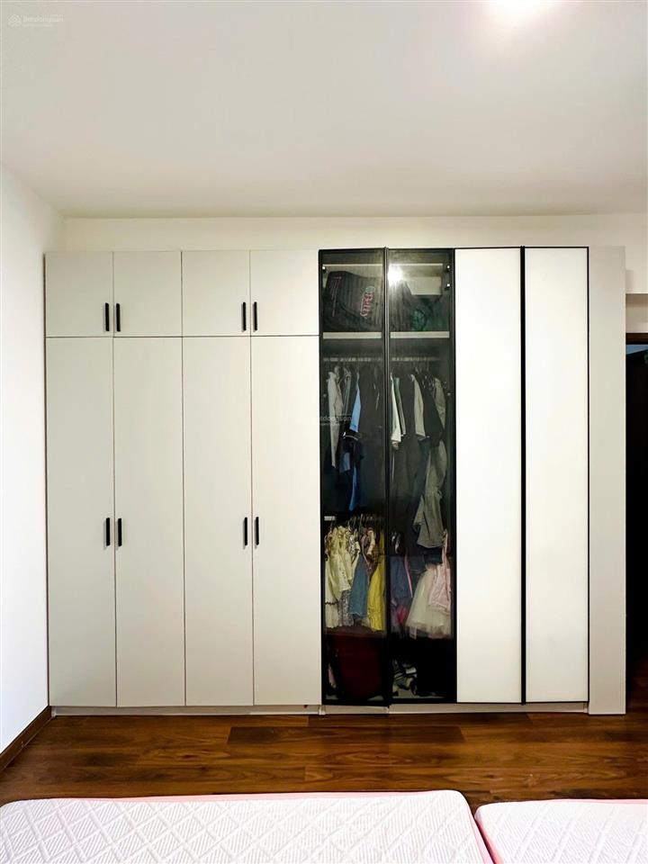 Bán gấp 80m2 phase 2 2pn2wc giá chỉ 4.6 tỷ, full nội thất, nhà mới 100%, view đẹp.  0979 885 ***