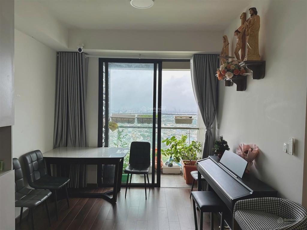 Bán gấp 80m2 phase 2 2pn2wc giá chỉ 4.6 tỷ, full nội thất, nhà mới 100%, view đẹp.  0979 885 ***