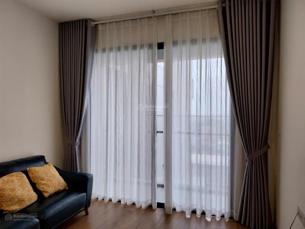 Chính chủ kẹt tiền bán gấp 61m2 2pn1wc chỉ 3.83 tỷ, nhà mới, view đẹp ht vay 70%.  0979 885 ***