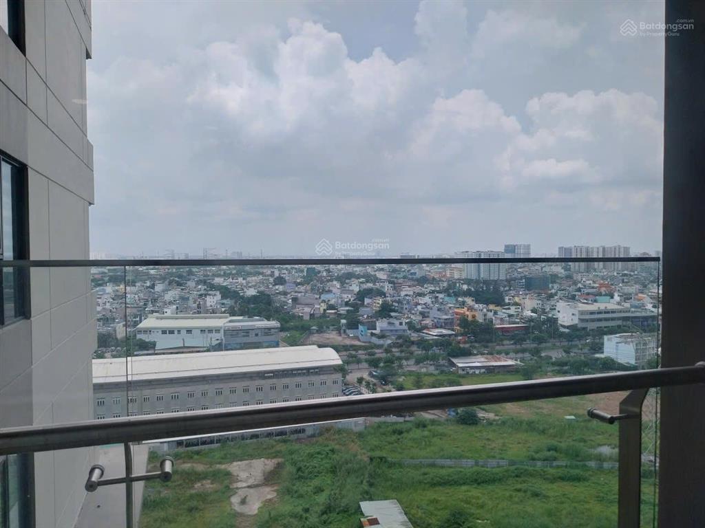 Chính chủ kẹt tiền bán gấp 61m2 2pn1wc chỉ 3.83 tỷ, nhà mới, view đẹp ht vay 70%.  0979 885 ***