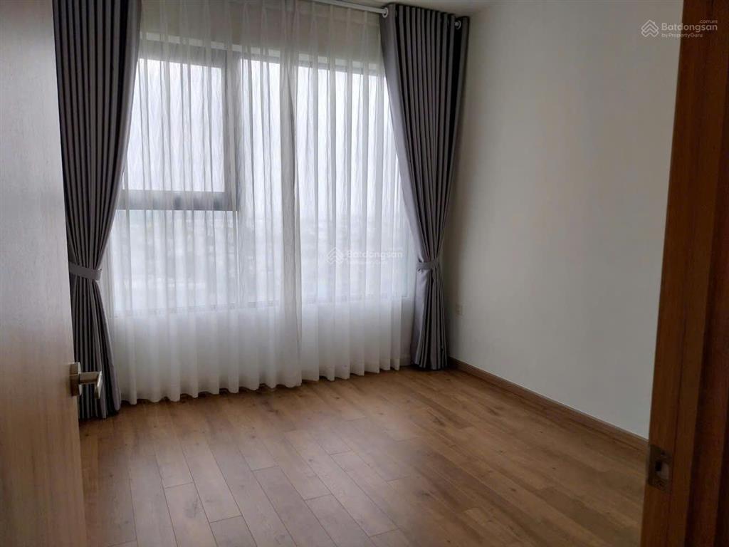 Chính chủ kẹt tiền bán gấp 61m2 2pn1wc chỉ 3.83 tỷ, nhà mới, view đẹp ht vay 70%.  0979 885 ***