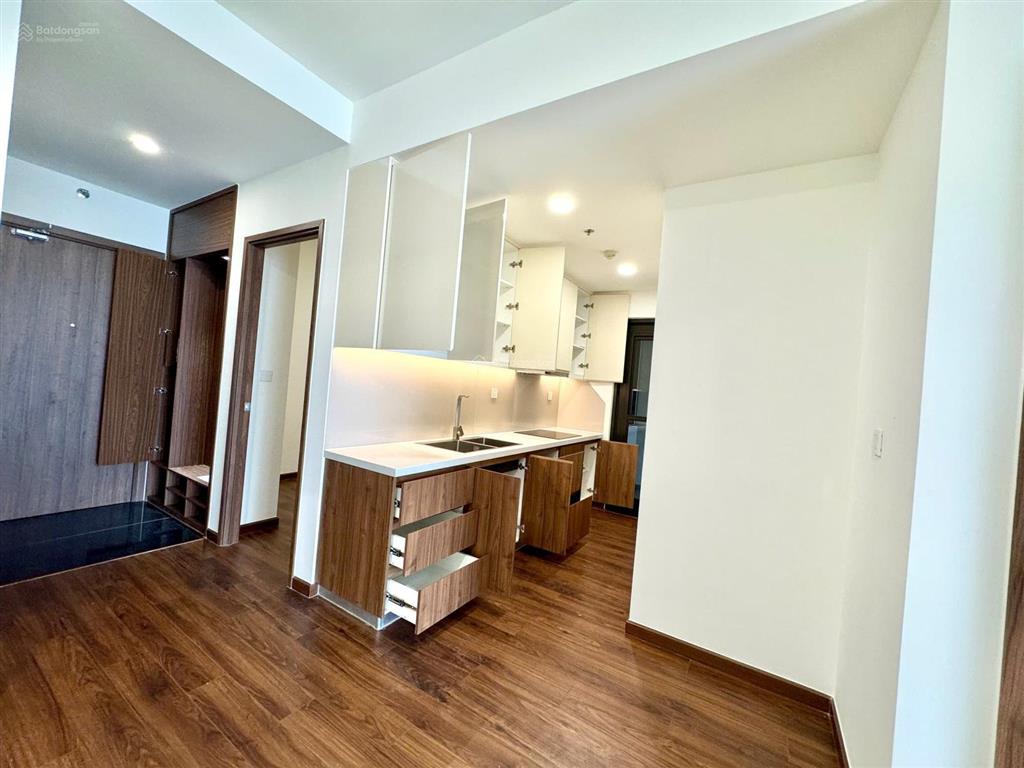 Chính chủ kẹt tiền bán gấp căn 78m² 2pn/2wc giá chỉ 4,65 tỷ nhà mới,view đẹp sổ sẵn.  0979 885 ***