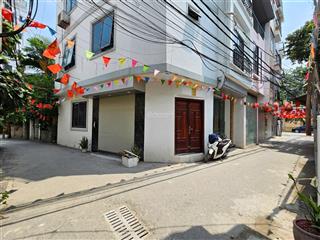 Bán nhà kim chung hoài đức diện tích 35m2 giá 4,9 tỷ có thương lượng nhà 4 tầng 6 phòng