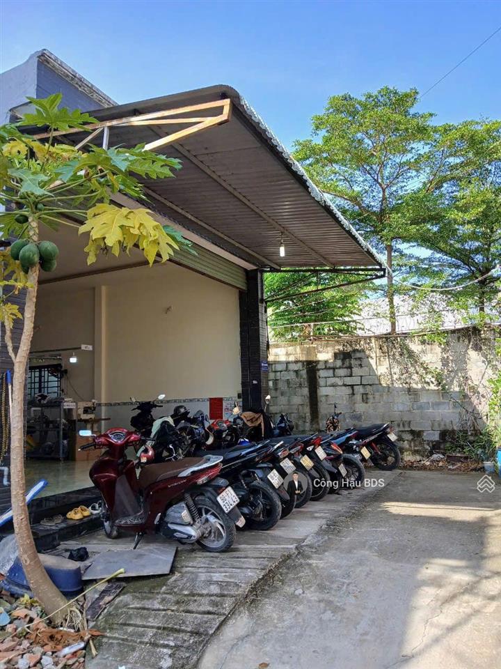 Bán nhà hẻm lý thường kiệt, p. dĩ an. gần chợ dĩ an. dt 197m2. ngang 6m. thổ cư 160m2. giá 5.2 tỷ