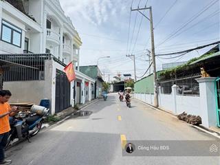 Bán nhà 3 tầng. nhà mới 100%. mt bùi thị cội, tp. hcm. dt 82.5m2. gồm 3 pn 4wc. giá 5.5 tỷ tl