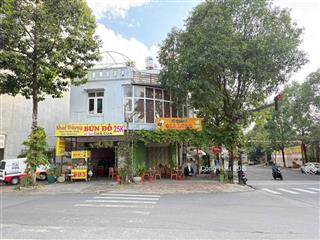 Bán nhà 3 tầng. căn góc sát tttm bigc go! dt 127.2m2. nhà hoàn công. cho thuê 30tr/th. giá 15 tỷ