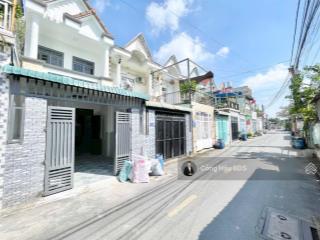 Bán nhà 2 tầng mặt tiền kinh doanh. dt 72.9m2 (4x 18.3m). đường nhựa 6m. giá 4.45 tl.