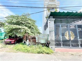 Lô đất đẹp gần bv dĩ an. dt 185,3m2(6x31m) odt 166m2. đất vuông vắn. đường nhựa 6m. giá 4.75 tỷ