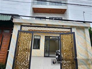 Bán nhà 3 tầng gần bv dĩ an. dt 68.2m2 (5.4x 12.7m). odt 60m2. dtsd~ 200m2. đường 5m. giá 4.2 tỷ